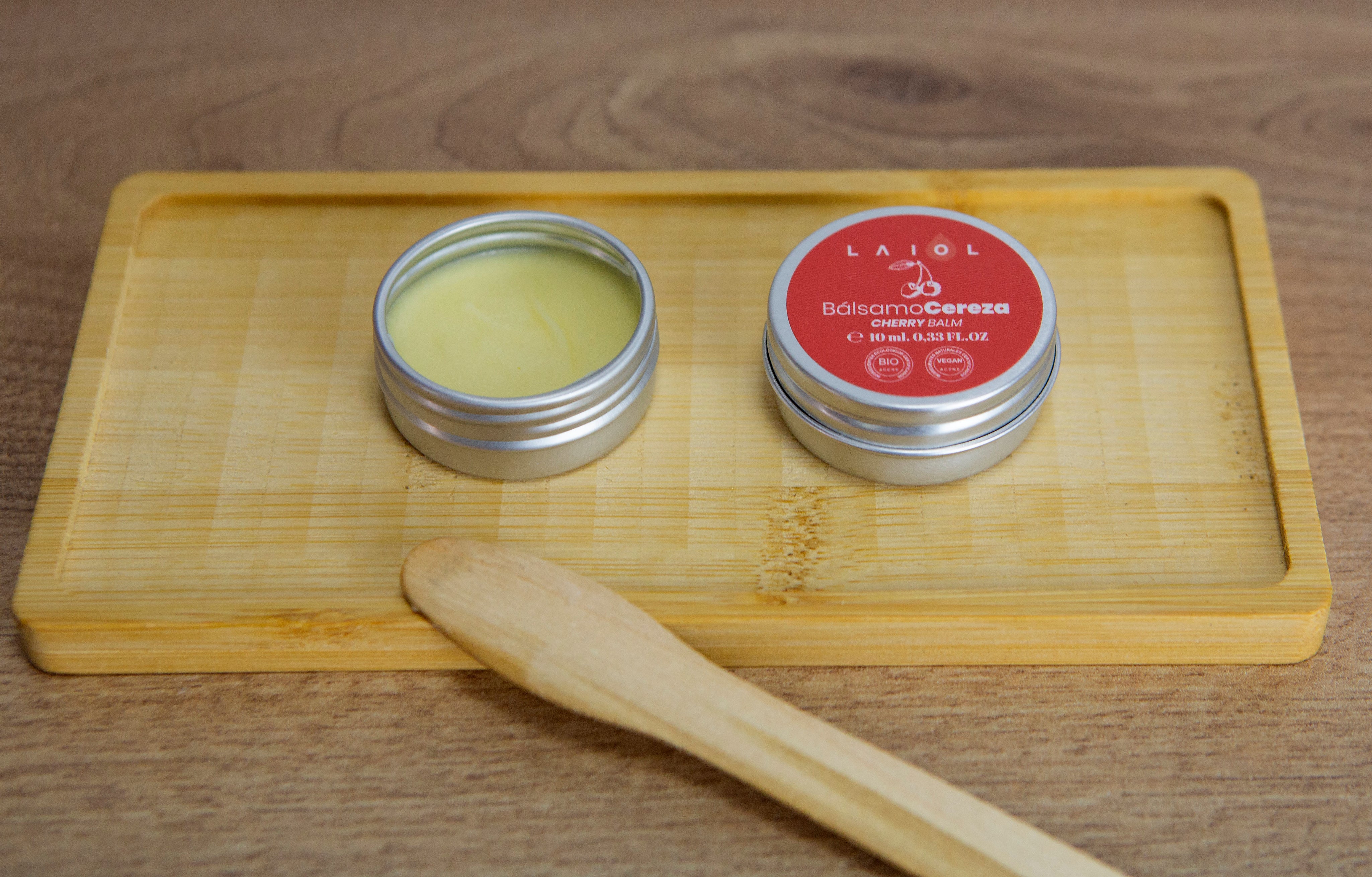 Bálsamo labial natural de cereza con karité y aceite de oliva 10 ml de Laiol, foto 2